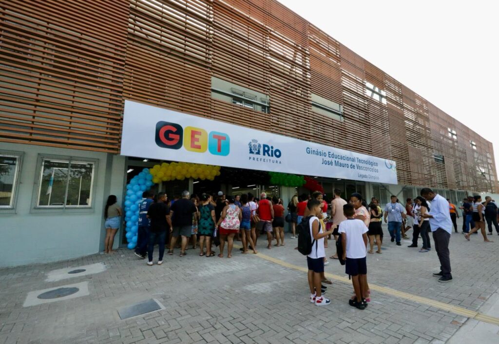Prefeitura inaugura escolas e ginásios em antigas estruturas das Olimpíadas na Zona Oeste