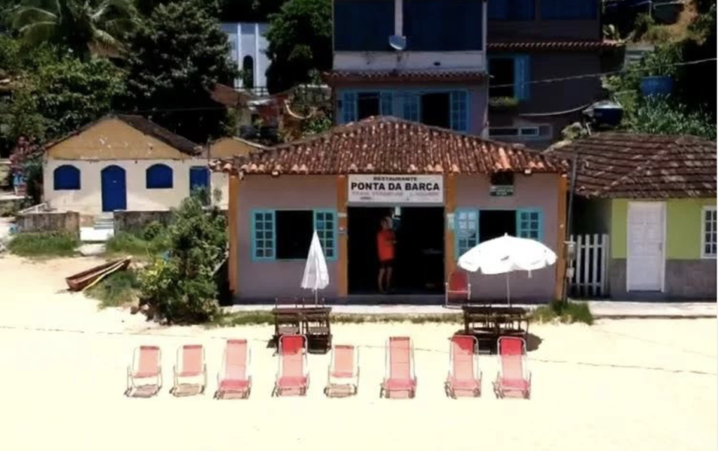Ponta da Barca: Um dia na praia do meu polvo