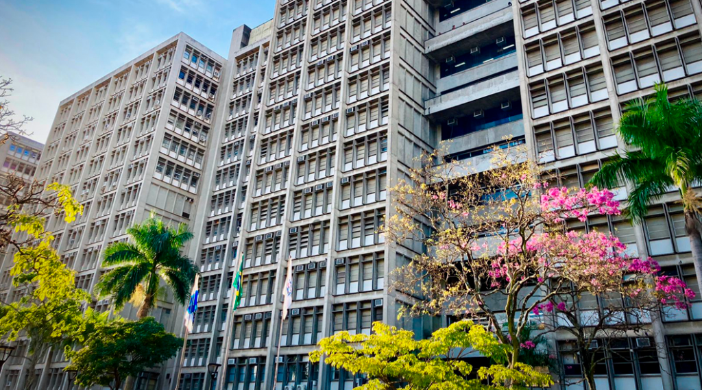 Controladoria rejeita contas da Uerj referentes a 2022