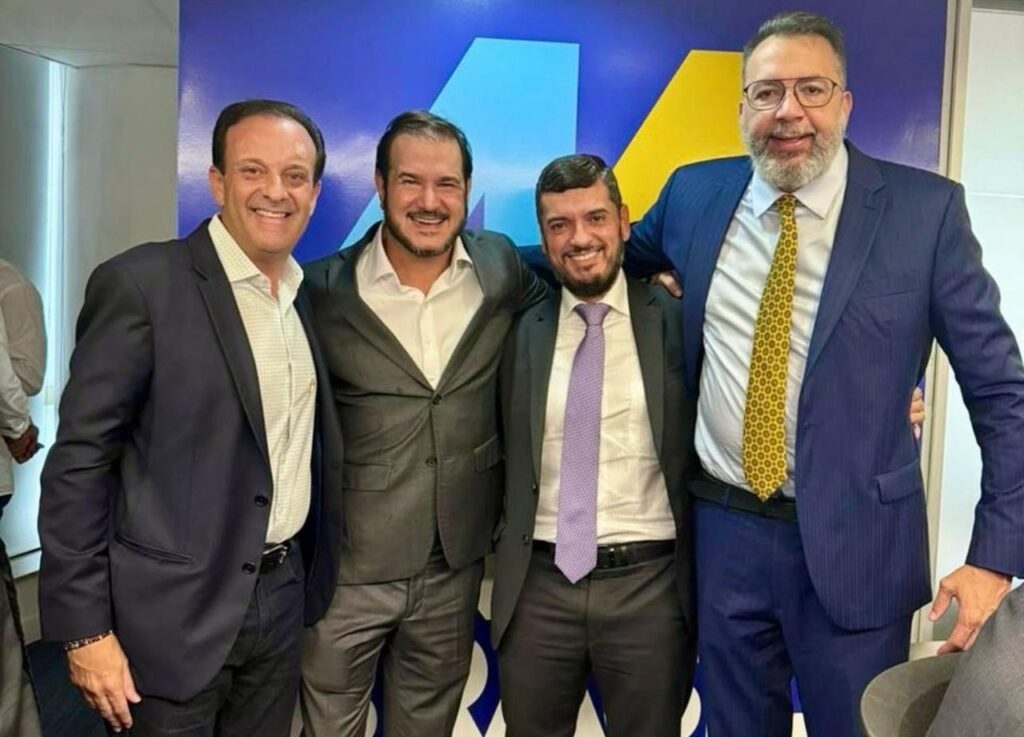 Antonio Rueda é eleito presidente nacional do União Brasil