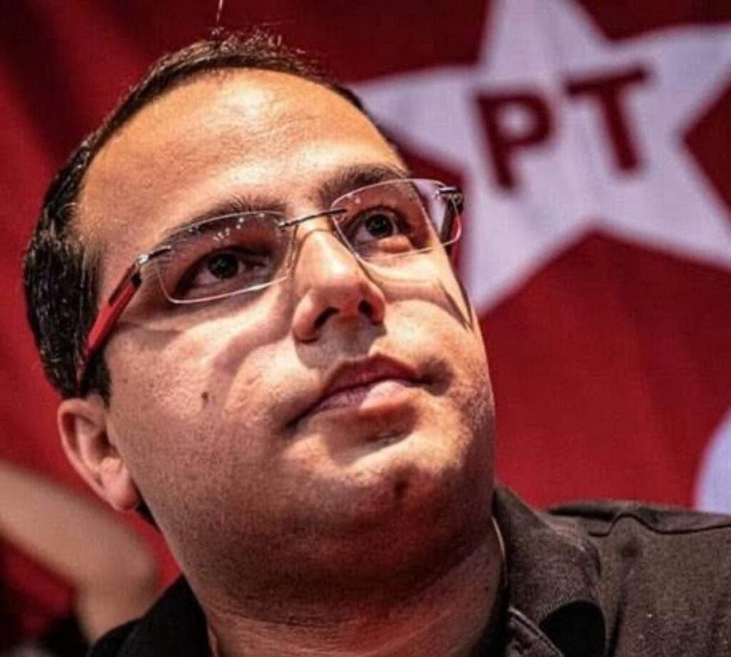 PT estadual proíbe alianças com qualquer candidato apoiado por Bolsonaro
