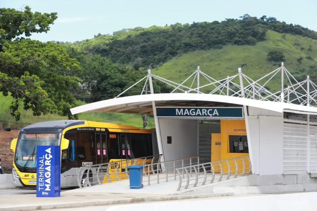 BRT Transbrasil e Terminal Magarça têm o primeiro dia útil de funcionamento