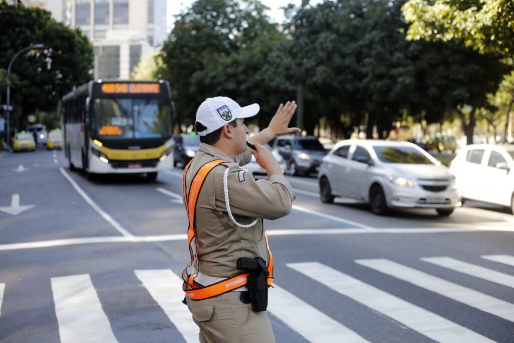 Multas de trânsito da cidade do Rio poderão ser pagas via PIX; saiba como fazer