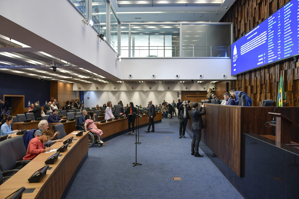 De olho nas eleições municipais, Alerj transfere sessões de quinta-feira para a manhã