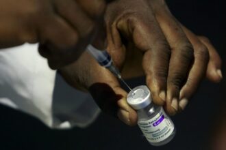 Com doses prestes a vencer, prefeitura amplia vacinação contra a covid-19