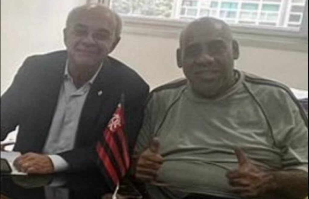 Torcida do Flamengo tem mais um pré-candidato a vereador do Rio no banco