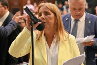Conselho de Ética da Assembleia Legislativa tende a votar pelo arquivamento do processo contra Lucinha, a deputada acusada de integrar a maior milícia do Rio