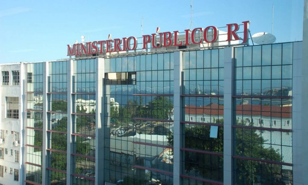 MP obtém prisão de grupo de garotos de programa que extorquiam clientes