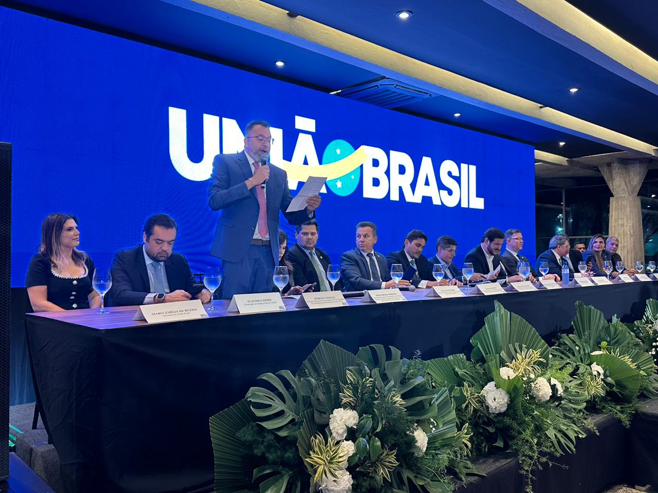 Paulo Bagueira teria usado o deputado Márcio Canella (União) para pressionar Rodrigo Neves (PDT), mas depois acabou fechando um acordo em separado