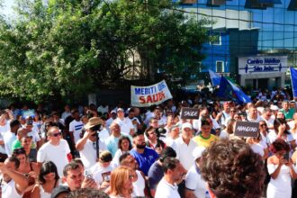 Moradores protestam por melhorias na saúde em São João de Meriti