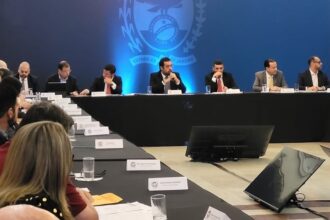 Os 21 prefeitos do Norte e do Noroeste Fluminense saíram decepcionados da reunião com o governador Cláudio Castro