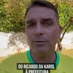 Flávio Bolsonaro grava vídeo em prol de Ricardo da Karol, do PL, adversário do prefeito Renato Cozzolino, do PP, pré-candidato à reeleição apoiado pelo governador Cláudio Castro