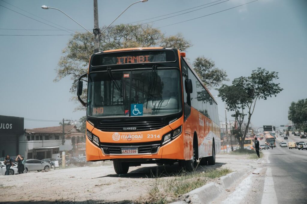 Justiça garante o retorno dos ônibus gratuitos ‘Laranjinhas’ em Itaboraí