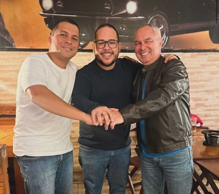 O vereador Hugo Graçano, com Renato Fifiu e o pré-candidato do PP a prefeito Aarâo de Moura Britto: reviravolta em Mangaratiba