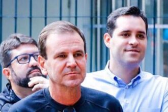 Com a saída de Pedro Paulo do páreo, Eduardo Paes está bem perto de anunciar o deputado estadual e ex-secretário da Casa Civil Eduardo Cavaliere como seu vice, o que tem deixado os candidatos, entre eles vereadores em busca da reeleição, em pé de guerra