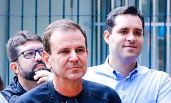 Com a saída de Pedro Paulo do páreo, Eduardo Paes está bem perto de anunciar o deputado estadual e ex-secretário da Casa Civil Eduardo Cavaliere como seu vice, o que tem deixado os candidatos, entre eles vereadores em busca da reeleição, em pé de guerra