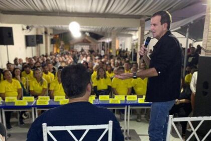 O prefeito Eduardo Paes será referendado candidato à reeleição na convenção do PSD, a primeira a ser realizada no Rio; reunião também oficializará a "nominata da morte", a lista dos candidatos a vereador do partido