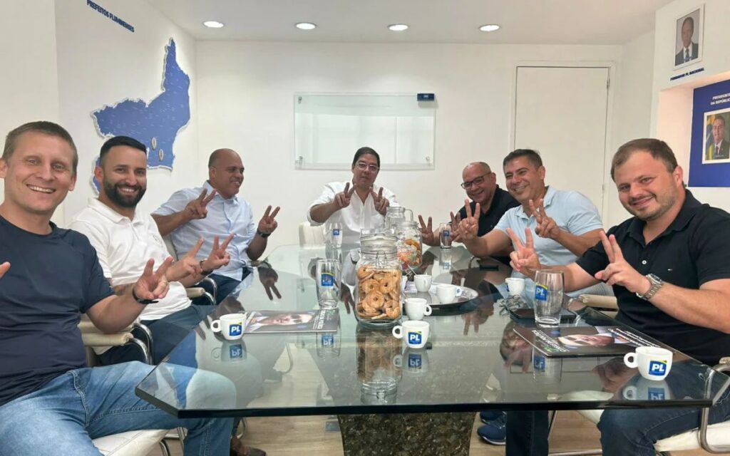 Leandro do Bope desiste da candidatura em Búzios para ser vice de Rafael Aguiar, do PL