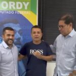 Candidato de Altineu e Jordy vira casaca e fecha com Rodrigo Neves