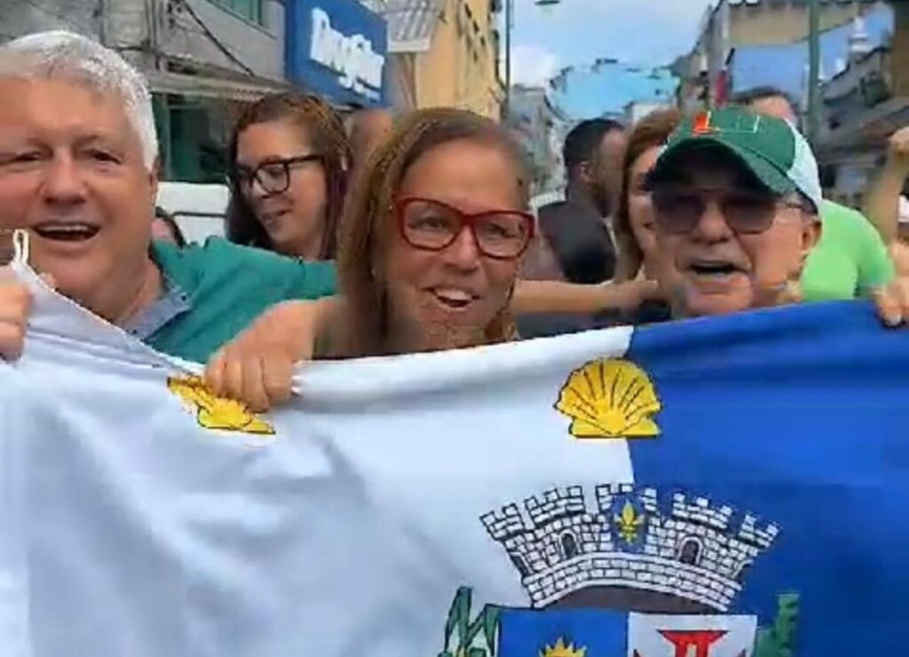 Wal do Açaí pula o barco e apoia Ferreti, desafeto dos Bolsonaro em Angra