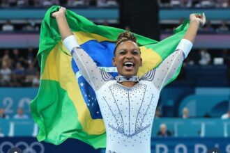 Rebeca Andrade, seis medalhas, a mais premiada atleta olímpica brasileira vai receber homenagens da Câmara do Rio e da Assembleia Legislativa