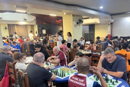 Torneio de xadrez reúne diferentes gerações no Club Municipal