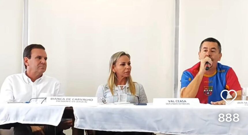 Val Ceasa com o prefeito Eduardo Paes no Ceasa: deputado prometeu ao governador também levar outros candidatos ao Centro de Abastecimento para conversar com os comerciantes