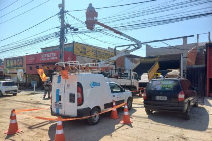 Enel combate 'gatos' de energia na Região dos Lagos