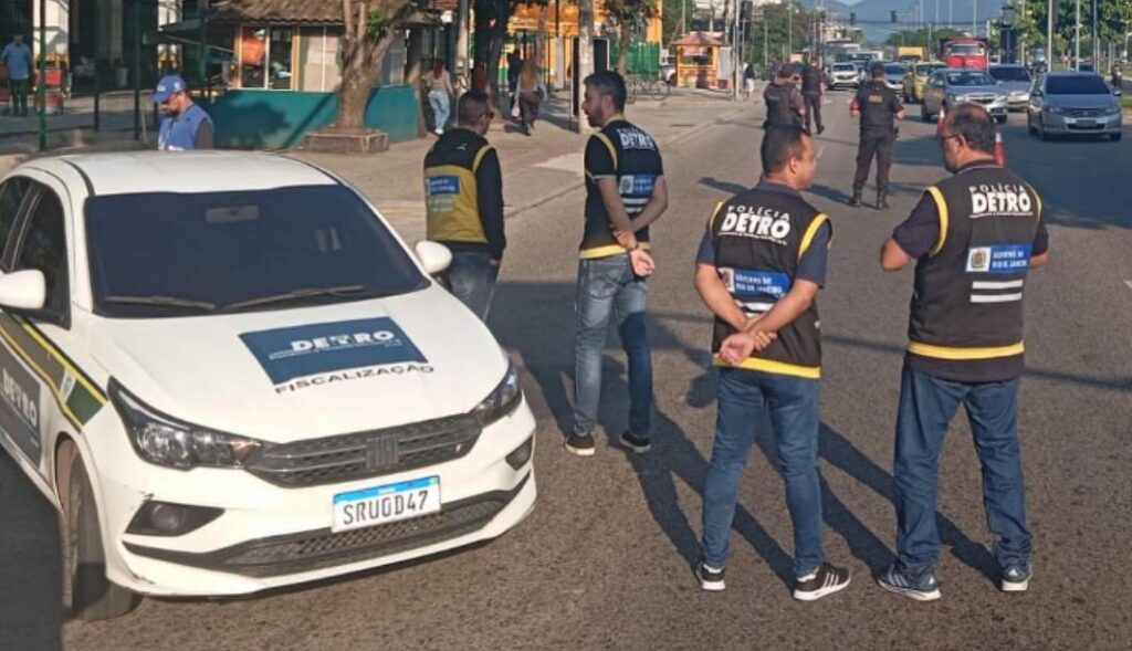 Após polêmica da ‘polícia do Detro’, órgão lança novos uniformes