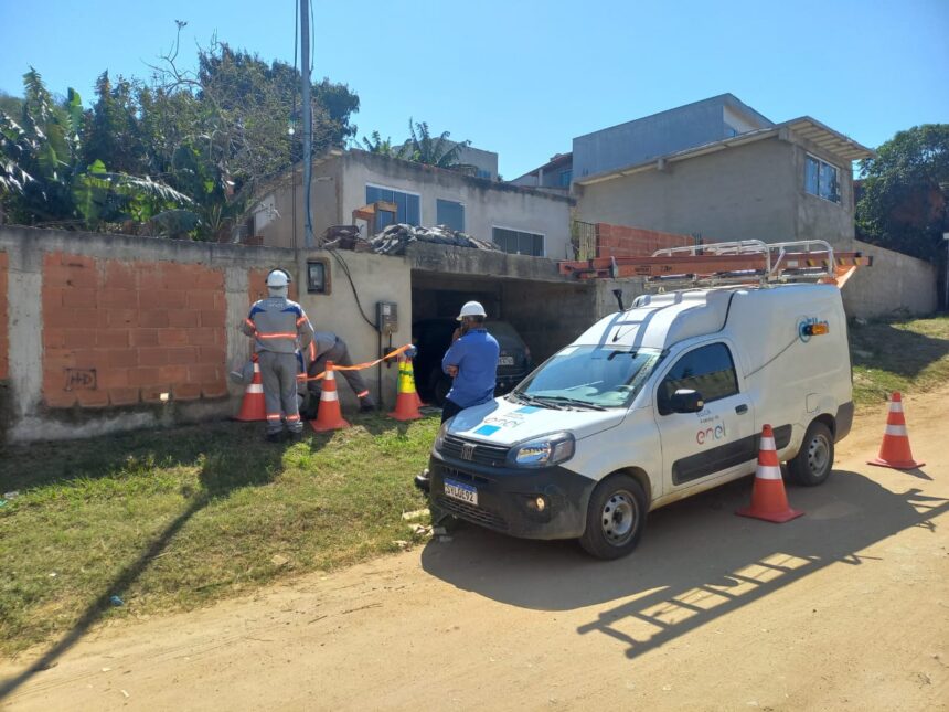 Operação flagra 340 'gatos' de energia em São Pedro da Aldeia