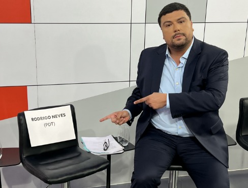 Rodrigo Neves dá cano em debate da Globo