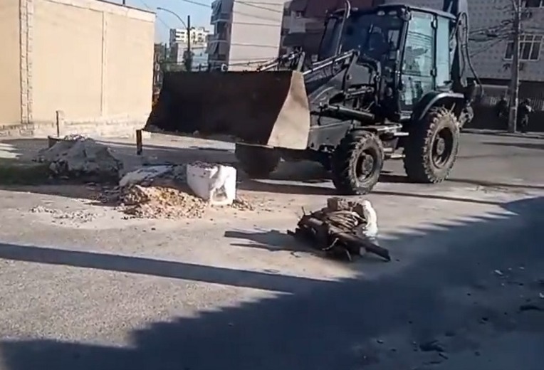 Operação remove barricadas na Zona Norte; veja o vídeo