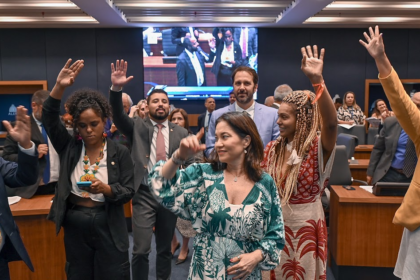 Alerj aprova por unanimidade Medalha Tiradentes para Rebeca Andrade