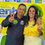 Aridinho Martins com Penha Bernardes, ambos do PL: operação em busca de material de campanha irregular encontra arma e vereador é preso