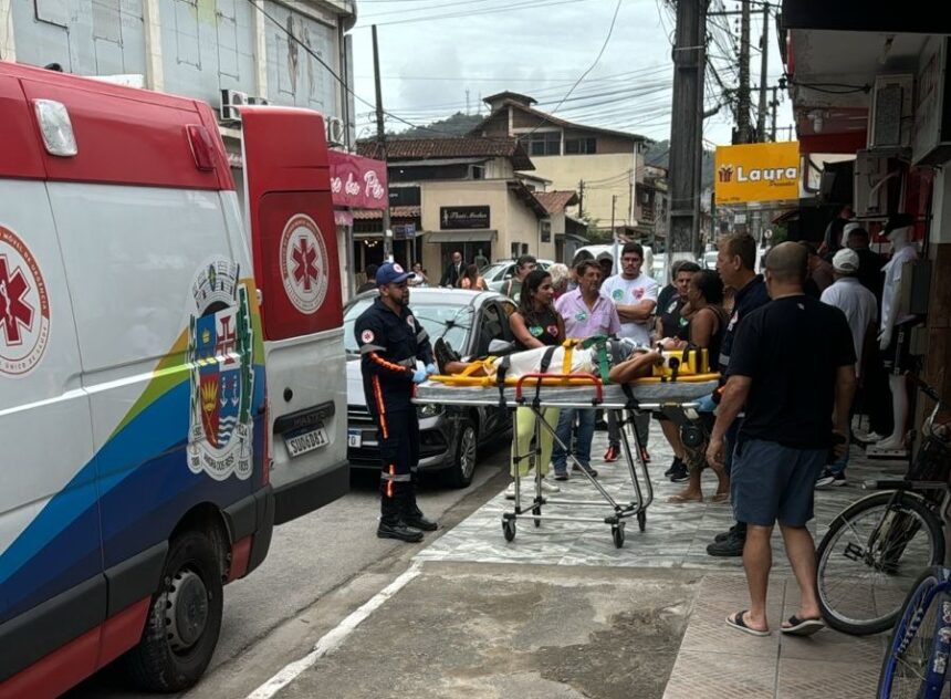 Wal do Açaí é agredida durante agenda de Ferreti em Angra