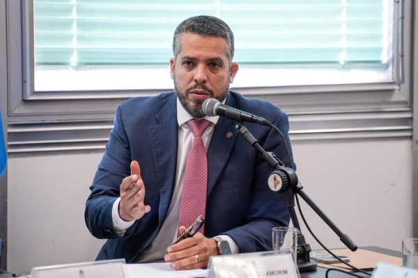 Rodrigo Amorim, presidente da CCJ, remarcou reunião para a próxima segunda (08)- Foto: Divulgação/Alerj