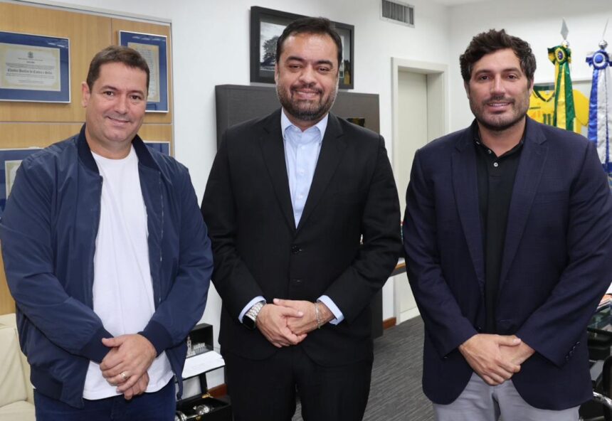 O prefeito eleito de São João de Meriti, Leo Vieira; o governador Cláudio Castro; e o deputado federal Luciano Vieira: mágoas da campanha eleitoral já ficaram para trás