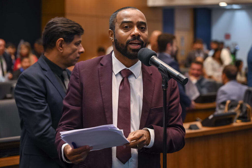Deputado cogita pedir condução coercitiva para Washington Reis depor na Alerj 62 Deputado cogita pedir condução coercitiva para Washington Reis depor na Alerj