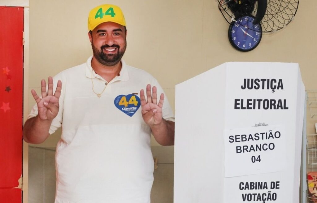Leonardo Vasconcellos, do União, é eleito prefeito de Teresópolis