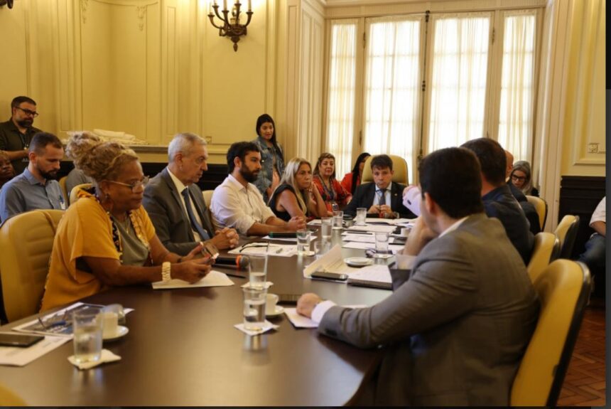 Reunião de vereadores com autoridades da Prefeitura do Rio sobre o IPTU Progressivo: análise do texto em plenário foi adiada para a sessão desta quarta-feira