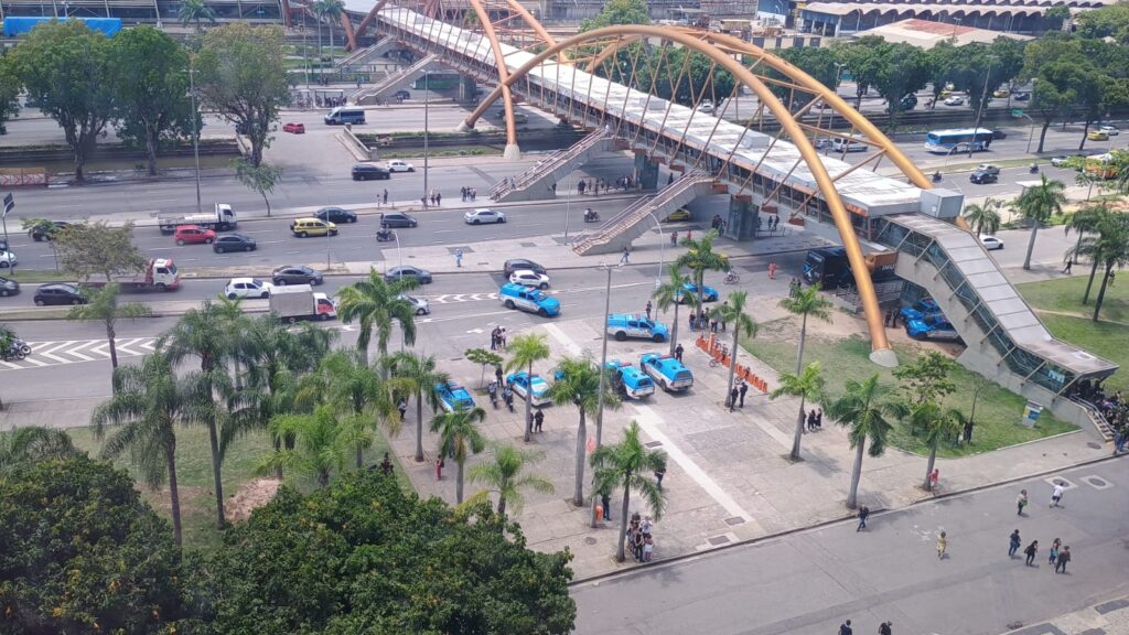 Servidores da Prefeitura do Rio protestam contra mudanças no estatuto