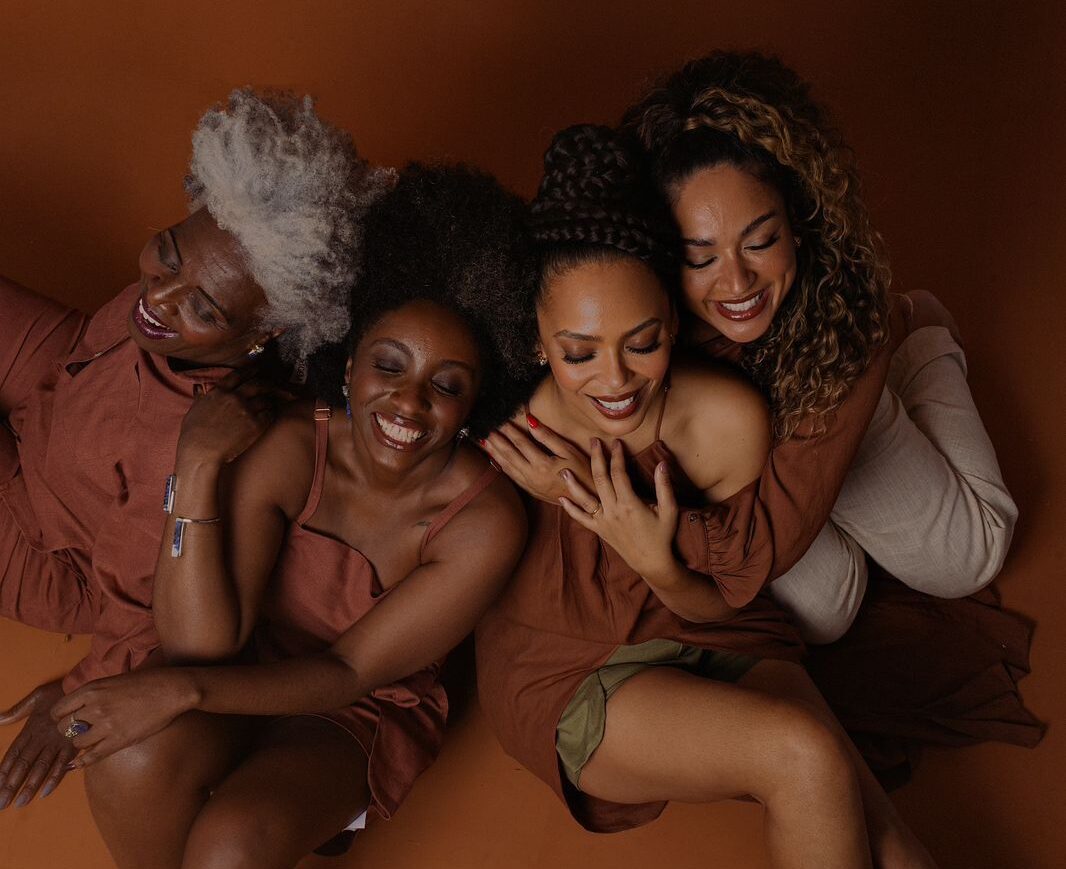 Beleza e força da mulher negra são celebradas em desfile no Quilombo do Grotão