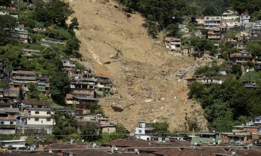 MP discute prevenção a desastres climáticos com Estado e municípios da Região Serrana