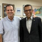 Eduardo Paes e o deputado federal Otoni de Paula: prefeito pode criar a Secretaria da Família para abrigar aliado e, de quebra, agradar ao eleitorado evangélico