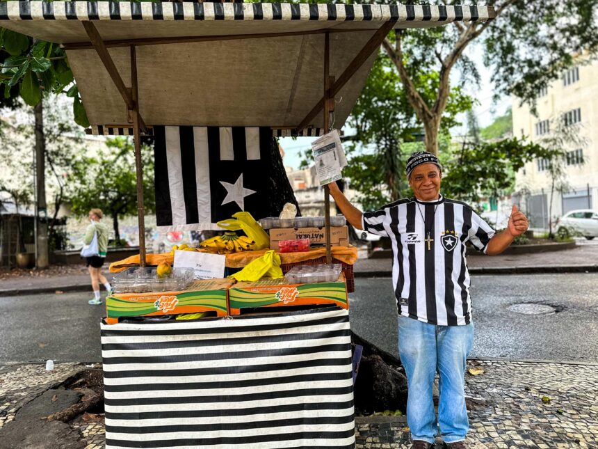 É tempo de Botafogo: glorioso pinta o Rio de preto e branco