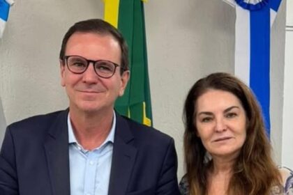 Paes tenta mudar lei para poder nomear Rosemary Carvalho