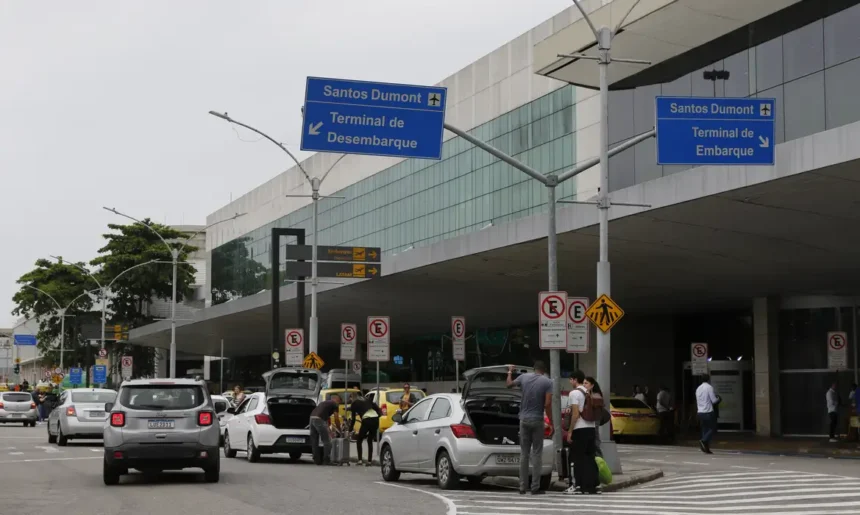 Paes afirma que chegou a hora de discutir a concessão do Aeroporto Santos Dumont