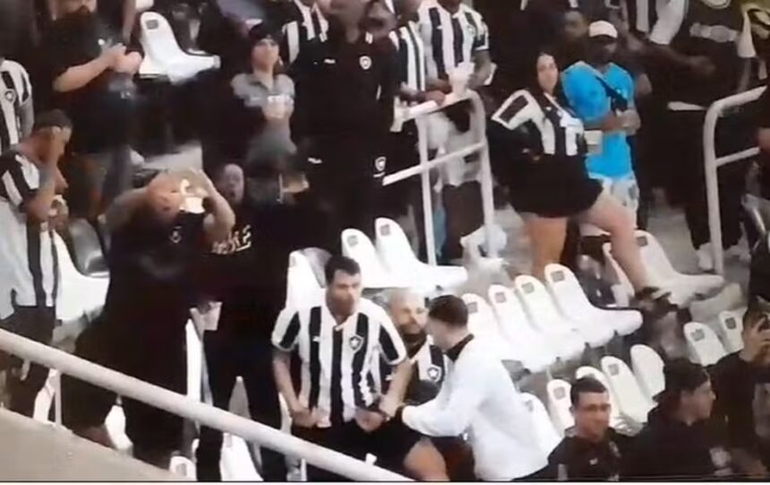 Torcedores do Botafogo são denunciados por racismo durante jogo no Engenhão