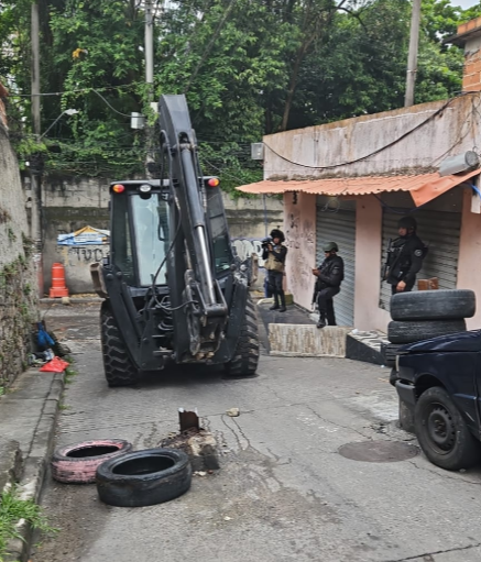 Ladrões de carros na Zona Norte do Rio são alvo de operação do Bope