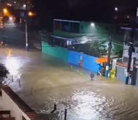 Temporal causa alagamentos e deslizamentos em Mangaratiba